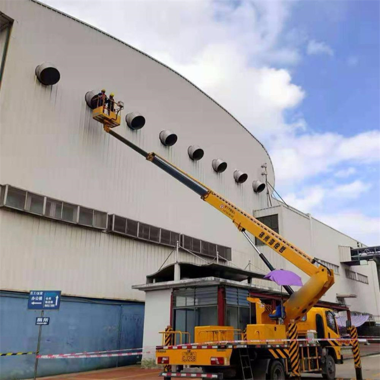 奉新县高空作业车出租服务：专业广告牌安装解决方案