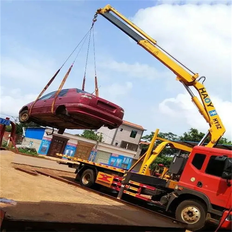 奉新县吊车吊汽车的正确方法