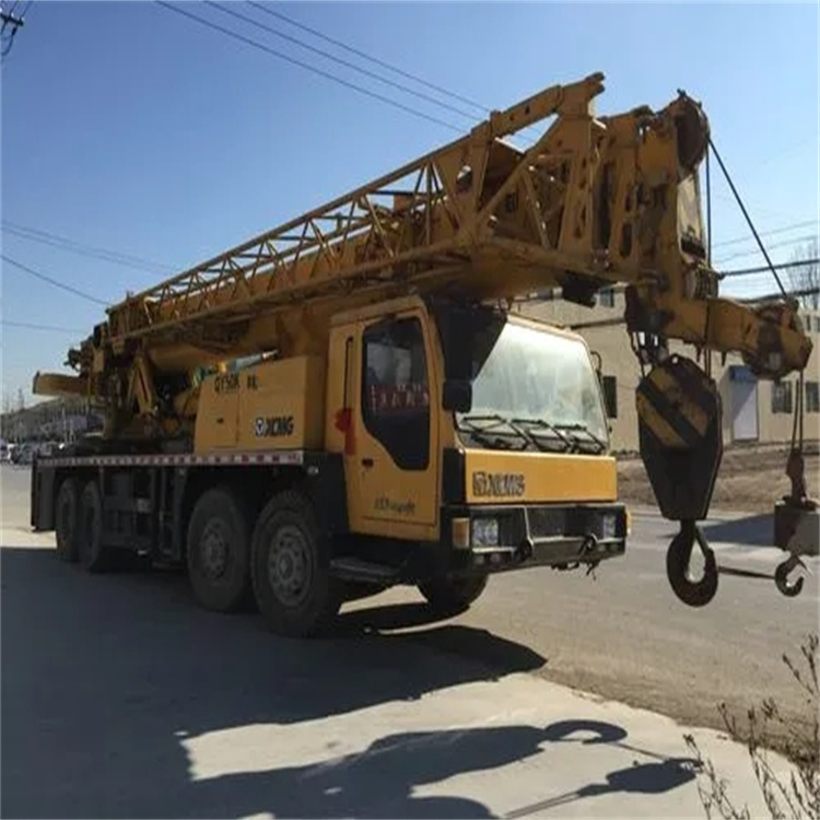 奉新县吊车吊挖机的正确办法